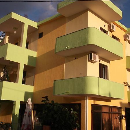 Tani'S Guesthouse Ksamil Exterior foto